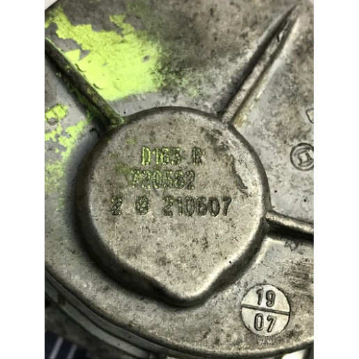 Вакуумный насос Renault Megane II 1.9 DCI 2002-2009 8200720562